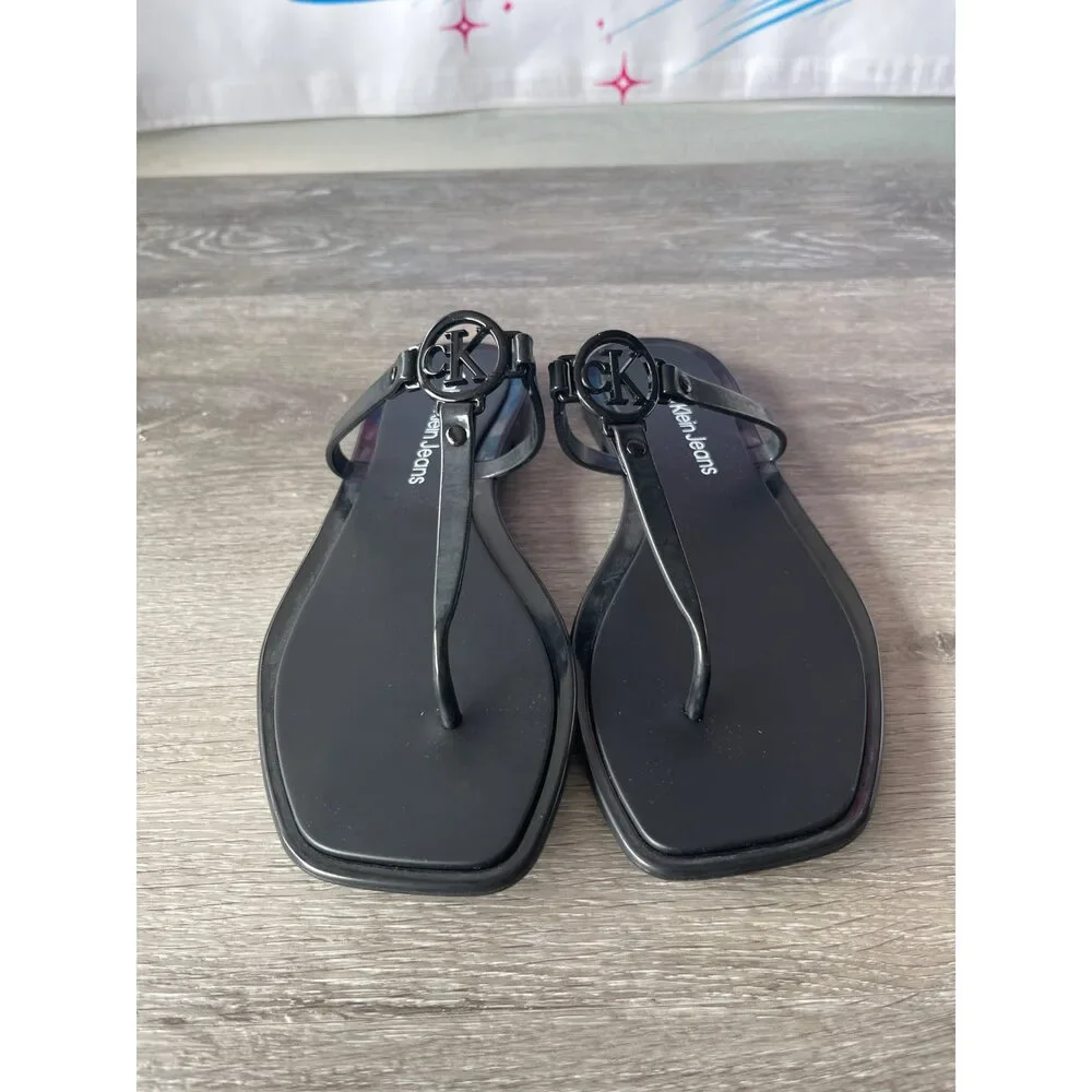 Calvin Klein EDHEN (Size W8)